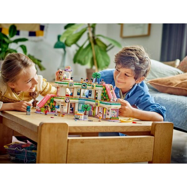 Playset Lego 42604 Heartlike city  shopping mall - Image 4